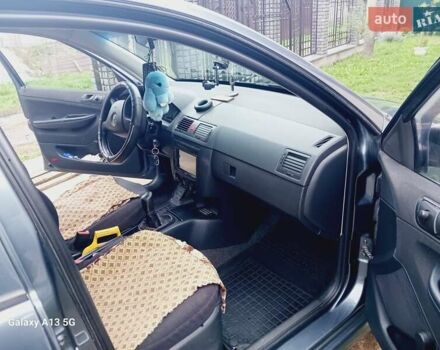 Сірий Шкода Фабія, об'ємом двигуна 1.2 л та пробігом 183 тис. км за 4400 $, фото 2 на Automoto.ua