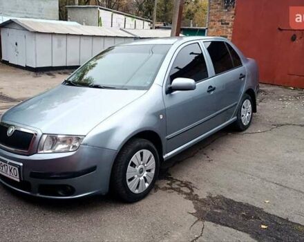 Серый Шкода Фабия, объемом двигателя 1.4 л и пробегом 239 тыс. км за 3900 $, фото 5 на Automoto.ua