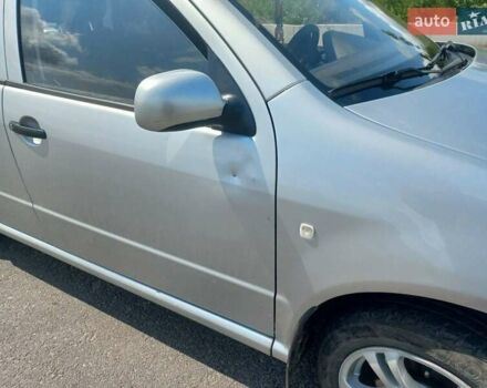 Сірий Шкода Фабія, об'ємом двигуна 1.2 л та пробігом 142 тис. км за 3500 $, фото 1 на Automoto.ua