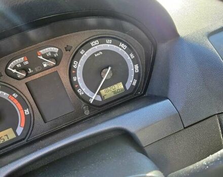 Сірий Шкода Фабія, об'ємом двигуна 1.2 л та пробігом 182 тис. км за 4000 $, фото 4 на Automoto.ua