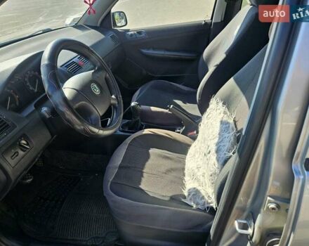 Сірий Шкода Фабія, об'ємом двигуна 1.2 л та пробігом 182 тис. км за 4000 $, фото 5 на Automoto.ua