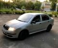 Серый Шкода Фабия, объемом двигателя 1.2 л и пробегом 240 тыс. км за 2999 $, фото 1 на Automoto.ua