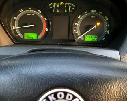 Серый Шкода Фабия, объемом двигателя 1.2 л и пробегом 240 тыс. км за 2999 $, фото 6 на Automoto.ua