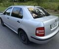 Серый Шкода Фабия, объемом двигателя 1.2 л и пробегом 107 тыс. км за 3600 $, фото 2 на Automoto.ua