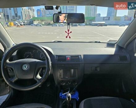 Сірий Шкода Фабія, об'ємом двигуна 1.2 л та пробігом 182 тис. км за 4000 $, фото 9 на Automoto.ua