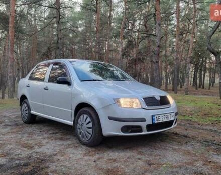 Серый Шкода Фабия, объемом двигателя 1.2 л и пробегом 220 тыс. км за 3300 $, фото 1 на Automoto.ua