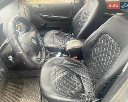 Серый Шкода Фабия, объемом двигателя 1.2 л и пробегом 390 тыс. км за 2000 $, фото 1 на Automoto.ua