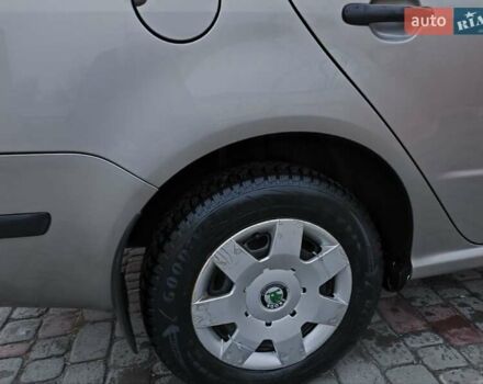 Серый Шкода Фабия, объемом двигателя 1.2 л и пробегом 48 тыс. км за 5300 $, фото 28 на Automoto.ua