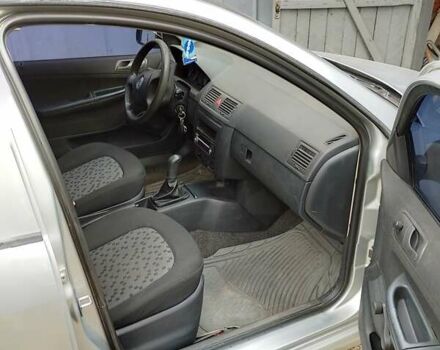 Серый Шкода Фабия, объемом двигателя 1.2 л и пробегом 221 тыс. км за 3300 $, фото 6 на Automoto.ua