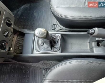 Серый Шкода Фабия, объемом двигателя 1.2 л и пробегом 227 тыс. км за 5300 $, фото 25 на Automoto.ua