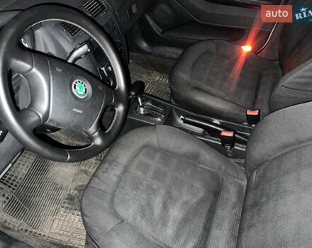 Серый Шкода Фабия, объемом двигателя 1.39 л и пробегом 165 тыс. км за 2800 $, фото 1 на Automoto.ua