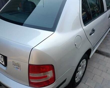 Серый Шкода Фабия, объемом двигателя 1.2 л и пробегом 227 тыс. км за 5300 $, фото 2 на Automoto.ua