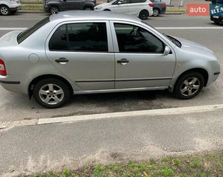 Серый Шкода Фабия, объемом двигателя 1.39 л и пробегом 330 тыс. км за 3400 $, фото 1 на Automoto.ua