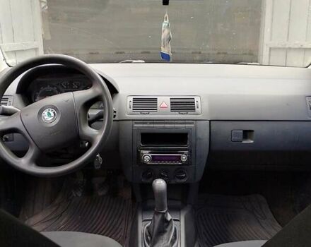 Серый Шкода Фабия, объемом двигателя 1.2 л и пробегом 221 тыс. км за 3300 $, фото 5 на Automoto.ua