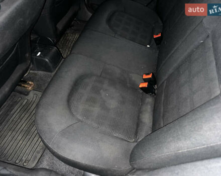 Серый Шкода Фабия, объемом двигателя 1.39 л и пробегом 165 тыс. км за 2800 $, фото 3 на Automoto.ua