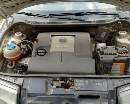 Серый Шкода Фабия, объемом двигателя 1.2 л и пробегом 221 тыс. км за 3300 $, фото 10 на Automoto.ua