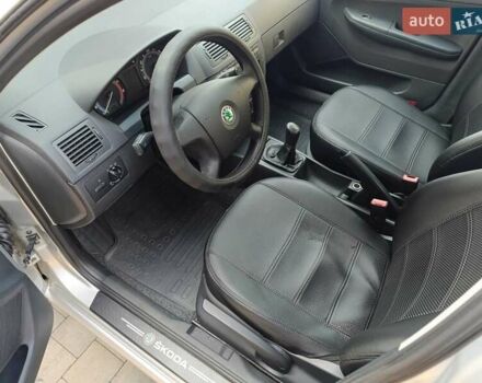 Серый Шкода Фабия, объемом двигателя 1.2 л и пробегом 227 тыс. км за 5300 $, фото 19 на Automoto.ua