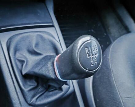 Серый Шкода Фабия, объемом двигателя 1.2 л и пробегом 48 тыс. км за 5300 $, фото 32 на Automoto.ua