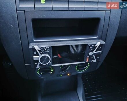 Серый Шкода Фабия, объемом двигателя 1.2 л и пробегом 48 тыс. км за 5300 $, фото 33 на Automoto.ua