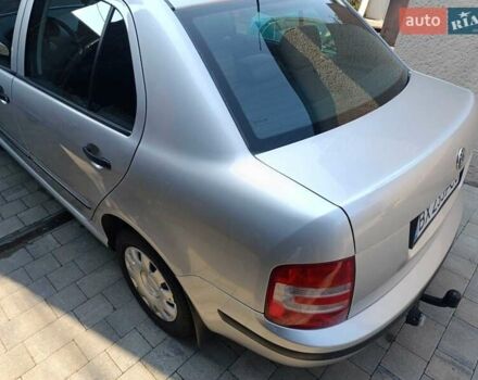 Серый Шкода Фабия, объемом двигателя 1.2 л и пробегом 227 тыс. км за 5300 $, фото 8 на Automoto.ua