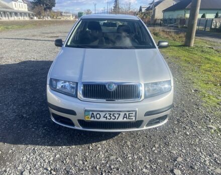 Серый Шкода Фабия, объемом двигателя 1.2 л и пробегом 121 тыс. км за 3700 $, фото 2 на Automoto.ua