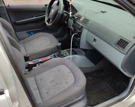 Серый Шкода Фабия, объемом двигателя 1.4 л и пробегом 254 тыс. км за 1500 $, фото 10 на Automoto.ua