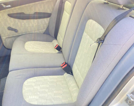 Серый Шкода Фабия, объемом двигателя 1.4 л и пробегом 197 тыс. км за 3800 $, фото 3 на Automoto.ua