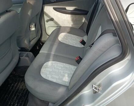 Серый Шкода Фабия, объемом двигателя 1.39 л и пробегом 228 тыс. км за 3000 $, фото 7 на Automoto.ua