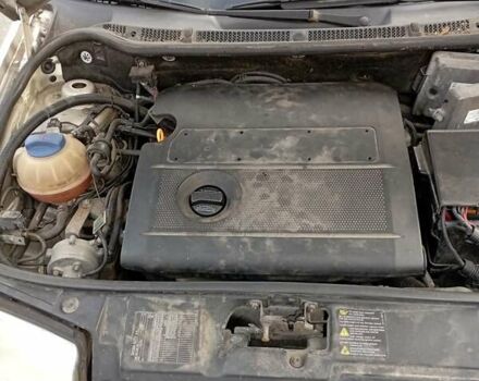 Серый Шкода Фабия, объемом двигателя 1.39 л и пробегом 228 тыс. км за 3000 $, фото 5 на Automoto.ua