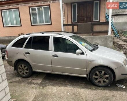 Серый Шкода Фабия, объемом двигателя 1.9 л и пробегом 250 тыс. км за 3100 $, фото 1 на Automoto.ua