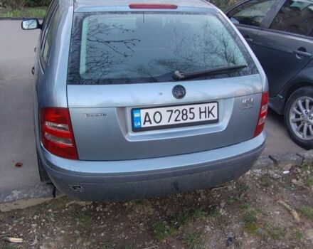 Серый Шкода Фабия, объемом двигателя 1.4 л и пробегом 275 тыс. км за 3300 $, фото 2 на Automoto.ua