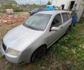 Серый Шкода Фабия, объемом двигателя 1.4 л и пробегом 225 тыс. км за 1600 $, фото 3 на Automoto.ua