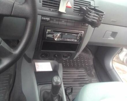 Серый Шкода Фабия, объемом двигателя 1.4 л и пробегом 205 тыс. км за 5000 $, фото 6 на Automoto.ua