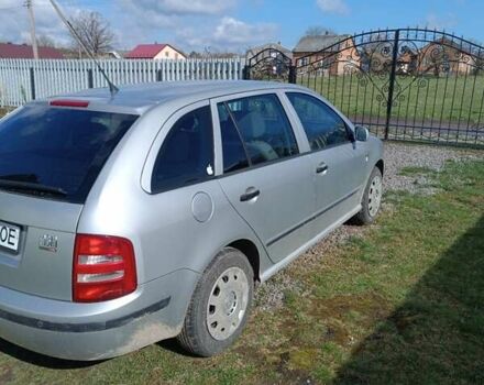 Серый Шкода Фабия, объемом двигателя 1.39 л и пробегом 240 тыс. км за 4200 $, фото 2 на Automoto.ua