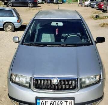 Сірий Шкода Фабія, об'ємом двигуна 1.39 л та пробігом 369 тис. км за 2900 $, фото 4 на Automoto.ua