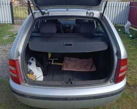 Серый Шкода Фабия, объемом двигателя 1.39 л и пробегом 240 тыс. км за 4200 $, фото 9 на Automoto.ua