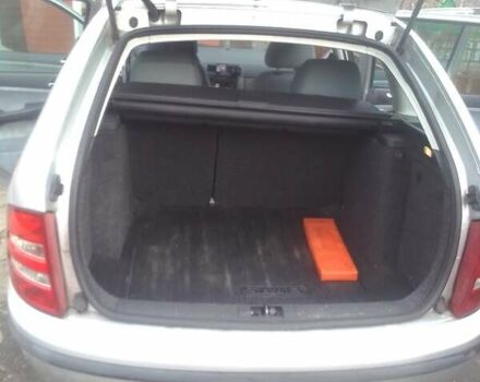 Серый Шкода Фабия, объемом двигателя 1.4 л и пробегом 205 тыс. км за 5000 $, фото 7 на Automoto.ua