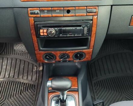 Сірий Шкода Фабія, об'ємом двигуна 1.4 л та пробігом 196 тис. км за 4900 $, фото 20 на Automoto.ua