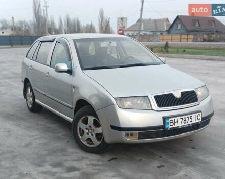 Серый Шкода Фабия, объемом двигателя 1.39 л и пробегом 226 тыс. км за 3350 $, фото 3 на Automoto.ua
