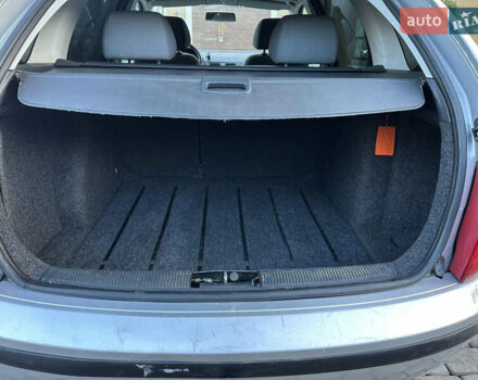 Серый Шкода Фабия, объемом двигателя 1.4 л и пробегом 189 тыс. км за 2950 $, фото 17 на Automoto.ua