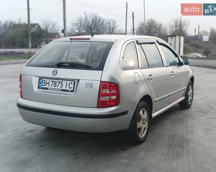 Серый Шкода Фабия, объемом двигателя 1.39 л и пробегом 226 тыс. км за 3350 $, фото 9 на Automoto.ua