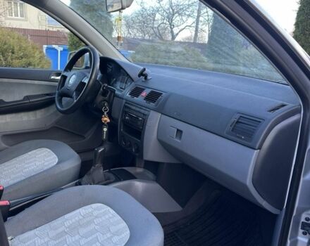 Серый Шкода Фабия, объемом двигателя 1.4 л и пробегом 189 тыс. км за 2950 $, фото 7 на Automoto.ua