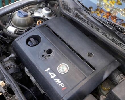 Серый Шкода Фабия, объемом двигателя 1.4 л и пробегом 230 тыс. км за 3000 $, фото 1 на Automoto.ua