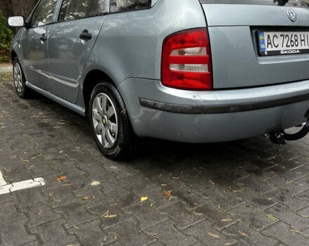 Серый Шкода Фабия, объемом двигателя 1.4 л и пробегом 315 тыс. км за 3250 $, фото 2 на Automoto.ua