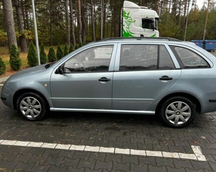 Серый Шкода Фабия, объемом двигателя 1.4 л и пробегом 315 тыс. км за 3500 $, фото 4 на Automoto.ua