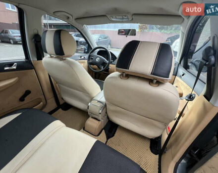 Сірий Шкода Фабія, об'ємом двигуна 1.39 л та пробігом 210 тис. км за 4500 $, фото 12 на Automoto.ua