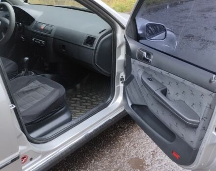 Сірий Шкода Фабія, об'ємом двигуна 1.4 л та пробігом 219 тис. км за 3350 $, фото 13 на Automoto.ua