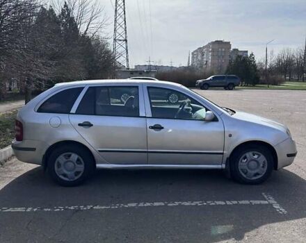 Сірий Шкода Фабія, об'ємом двигуна 1.4 л та пробігом 250 тис. км за 3000 $, фото 1 на Automoto.ua