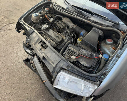 Серый Шкода Фабия, объемом двигателя 1.4 л и пробегом 300 тыс. км за 1850 $, фото 22 на Automoto.ua