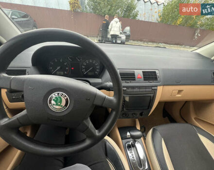 Сірий Шкода Фабія, об'ємом двигуна 1.39 л та пробігом 210 тис. км за 4500 $, фото 19 на Automoto.ua